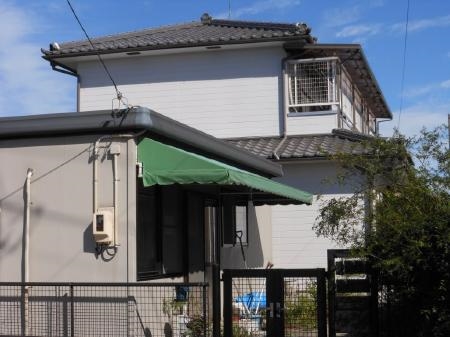 一宮市萩原町 S様邸 外壁塗装・漆喰補修・テラス波板交換リフォーム事例